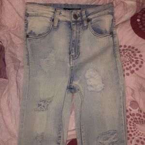 Skinny ripped jeans